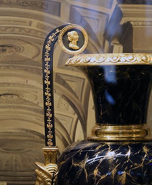 ВАЗЫ ДЛЯ ГОСУДАРЯ ИМПЕРАТОРА